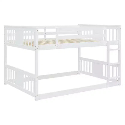 Lit superposé double sur double avec échelle, cadre robuste, design peu encombrant pour chambre et dortoir
