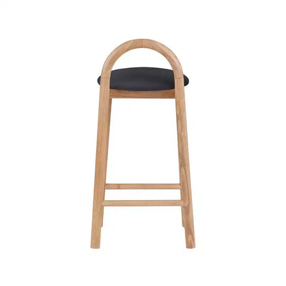 Tabouret de comptoir en cuir végétalien noir, structure en bois massif finition naturelle, design contemporain