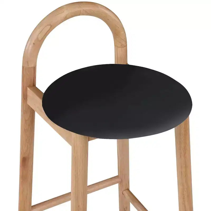 Tabouret de comptoir en cuir végétalien noir, structure en bois massif finition naturelle, design contemporain
